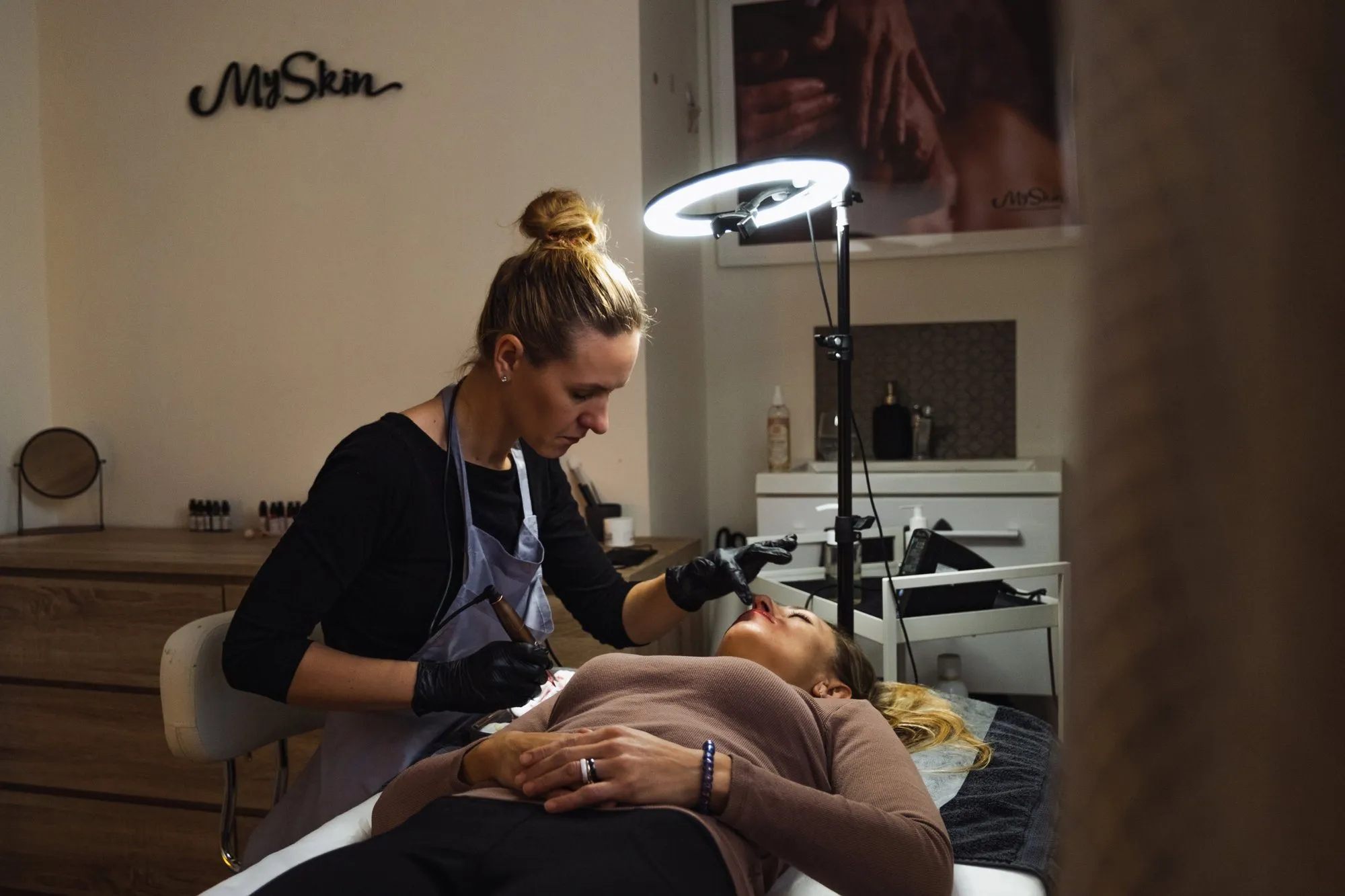 Permanentní make-up obočí ve studiu MySkin